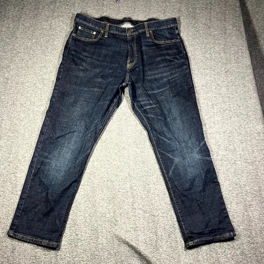 Lucky Brand 221 Straight Leg Denim Blue Jeans Men's Size 40x29.5 Stretch Pants